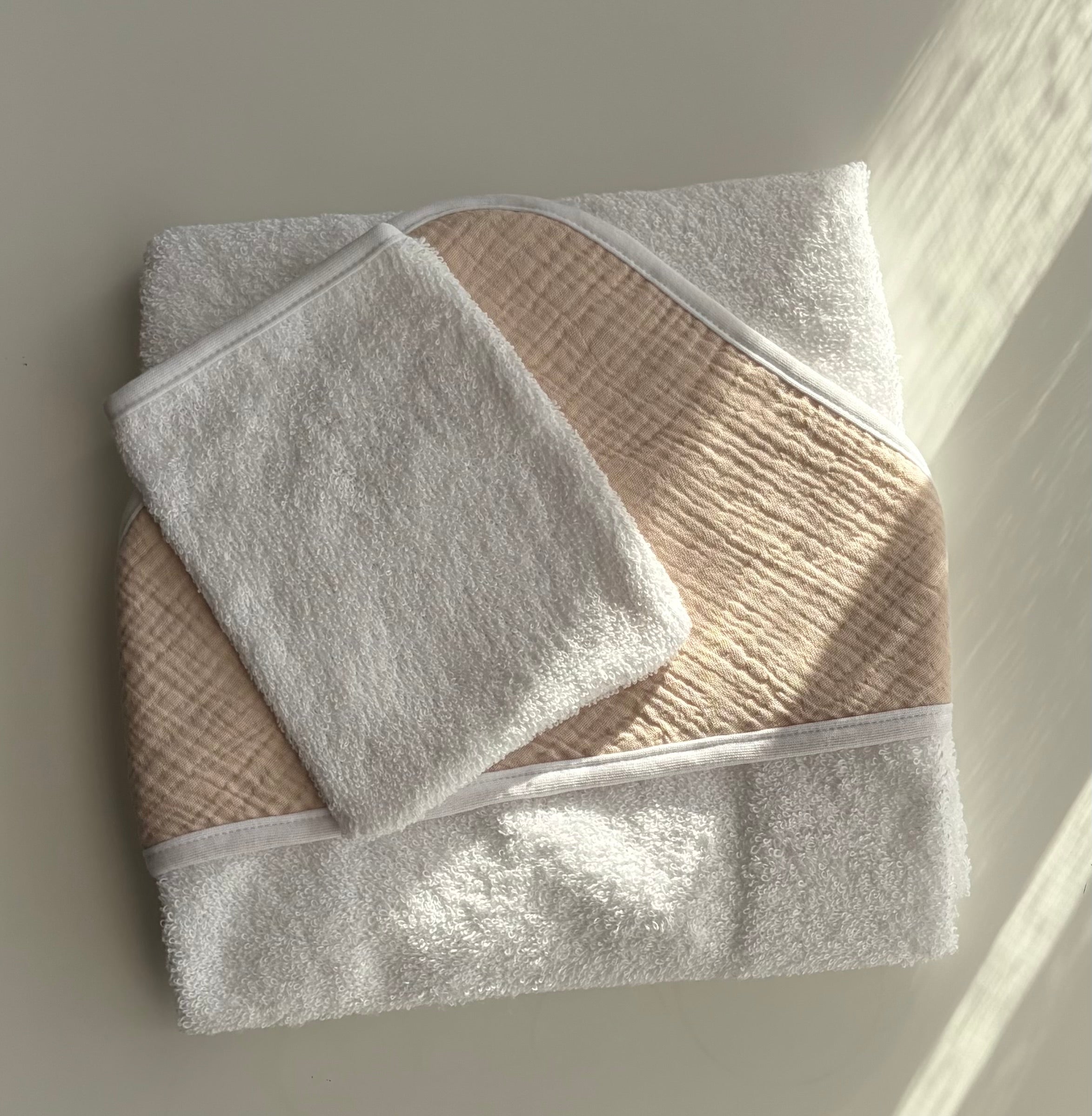 Cape de bain en gaze de coton • Beige