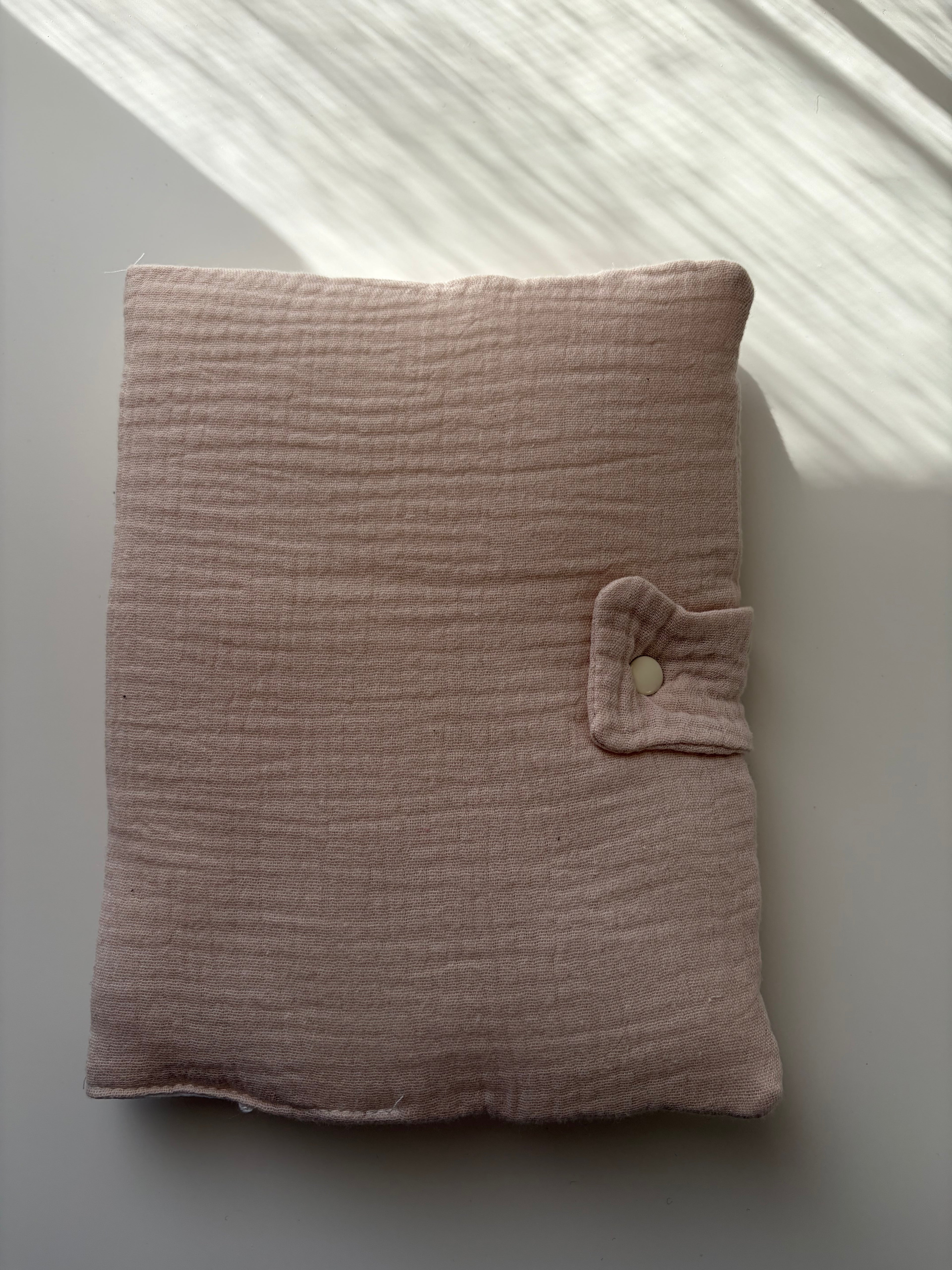 Protège carnet de santé en gaze de coton • Beige